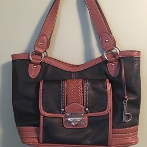 BOC No. 100622 black & brown